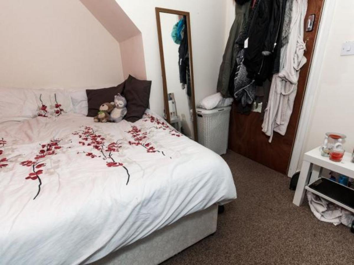 Picture of Home For Rent in Pontypridd, Mid Glamorgan, United Kingdom