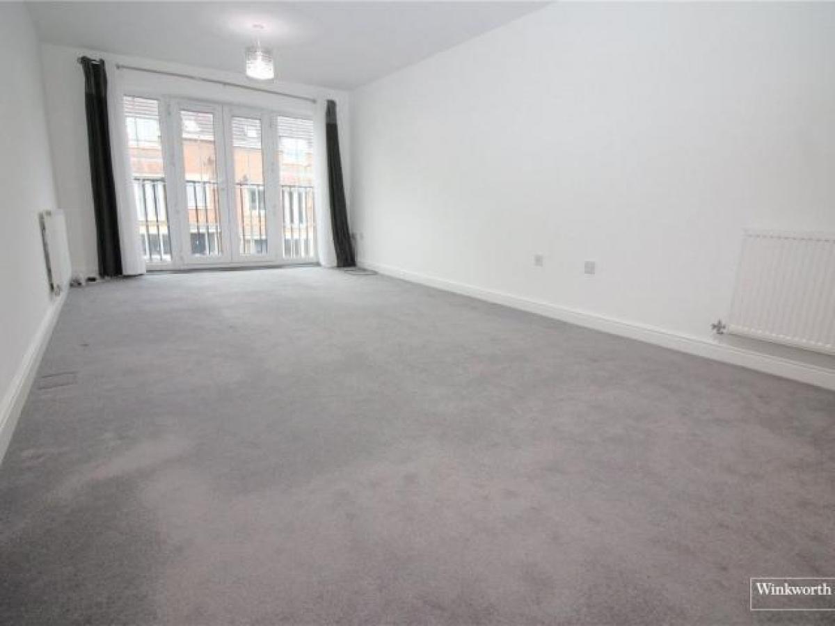 Picture of Apartment For Rent in Borehamwood, Hertfordshire, United Kingdom