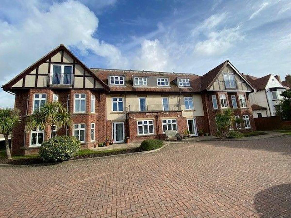 Picture of Apartment For Rent in Lytham Saint Annes, Lancashire, United Kingdom