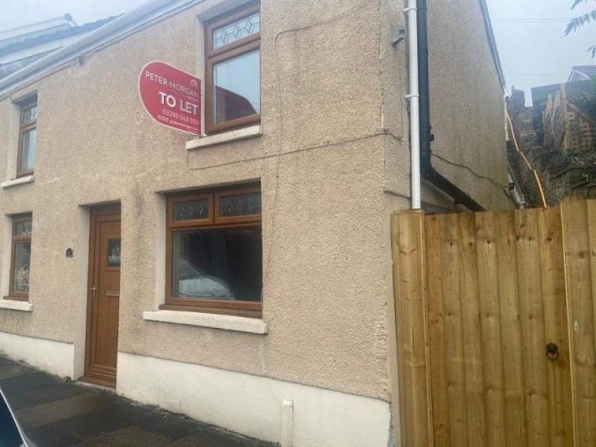 Picture of Home For Rent in Maesteg, Mid Glamorgan, United Kingdom