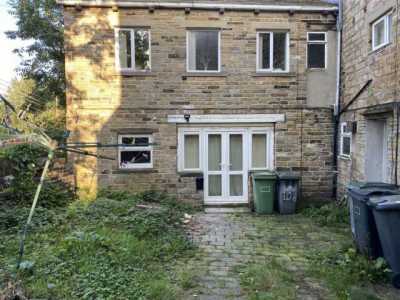 Home For Rent in Huddersfield, United Kingdom