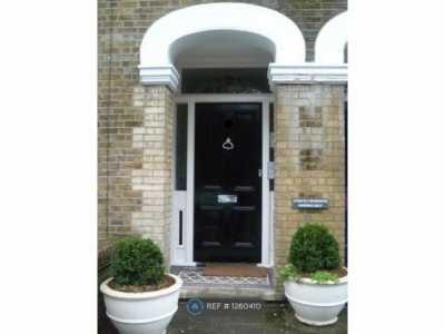 Apartment For Rent in Brentwood, United Kingdom
