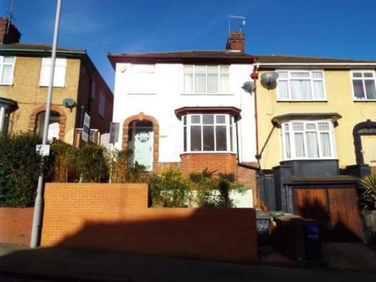 Picture of Home For Rent in Luton, Bedfordshire, United Kingdom