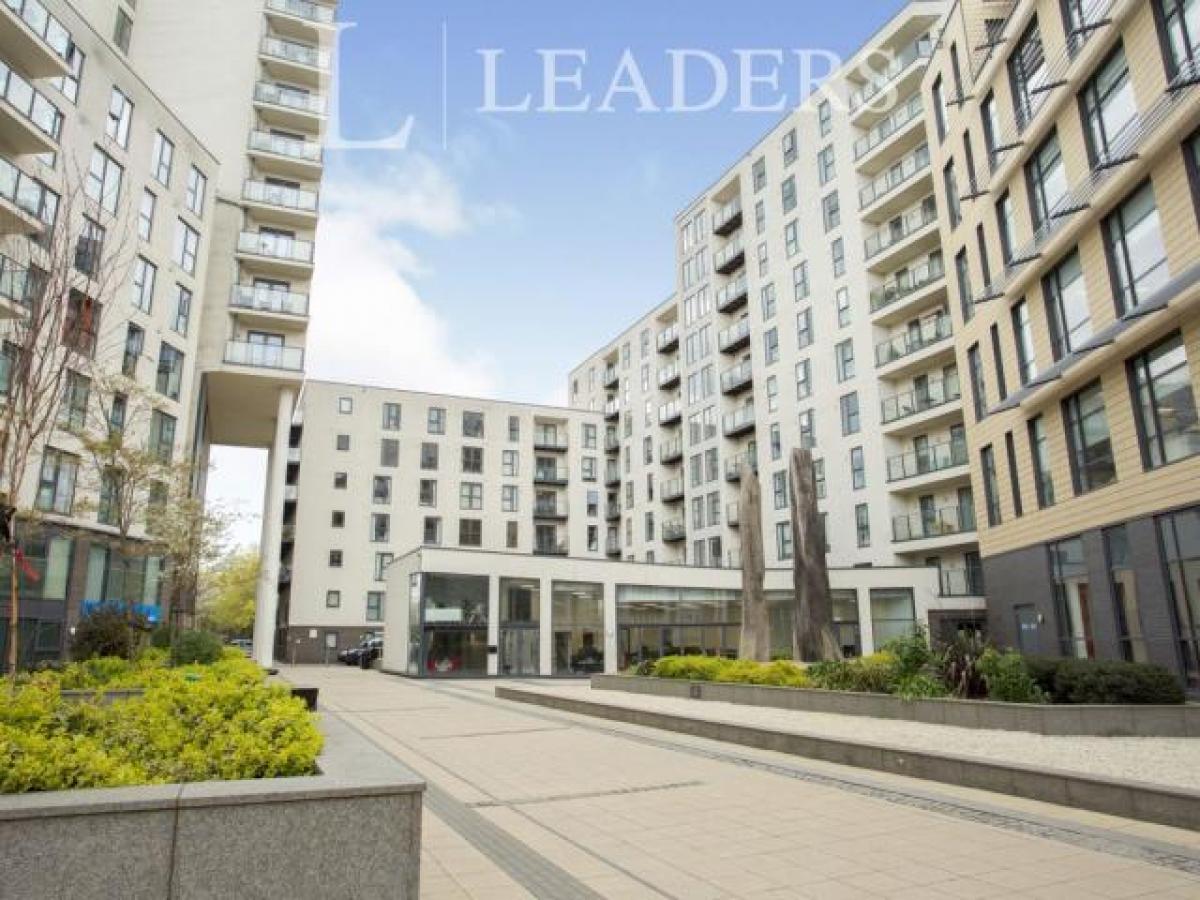 Picture of Apartment For Rent in Woking, Surrey, United Kingdom