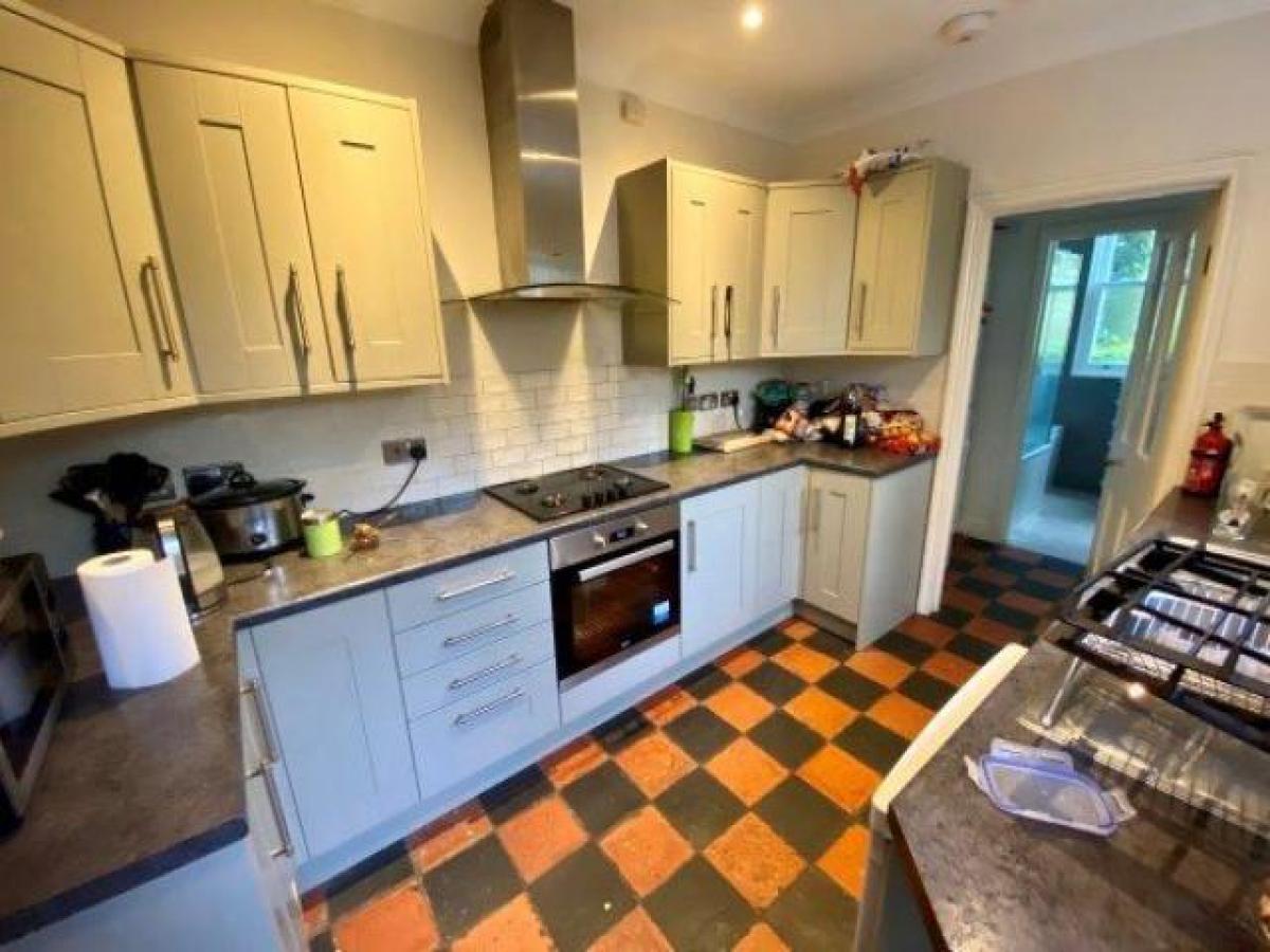 Picture of Home For Rent in Guildford, Surrey, United Kingdom