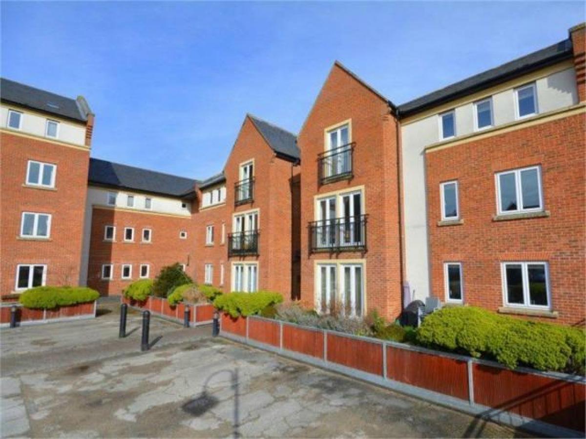 Picture of Apartment For Rent in Amersham, Buckinghamshire, United Kingdom