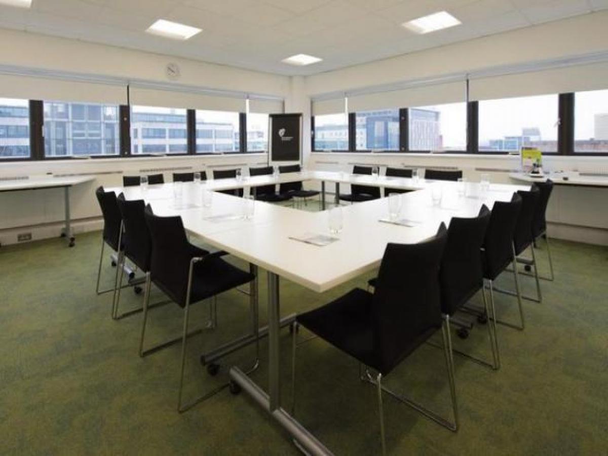 Picture of Office For Rent in Milton Keynes, Buckinghamshire, United Kingdom