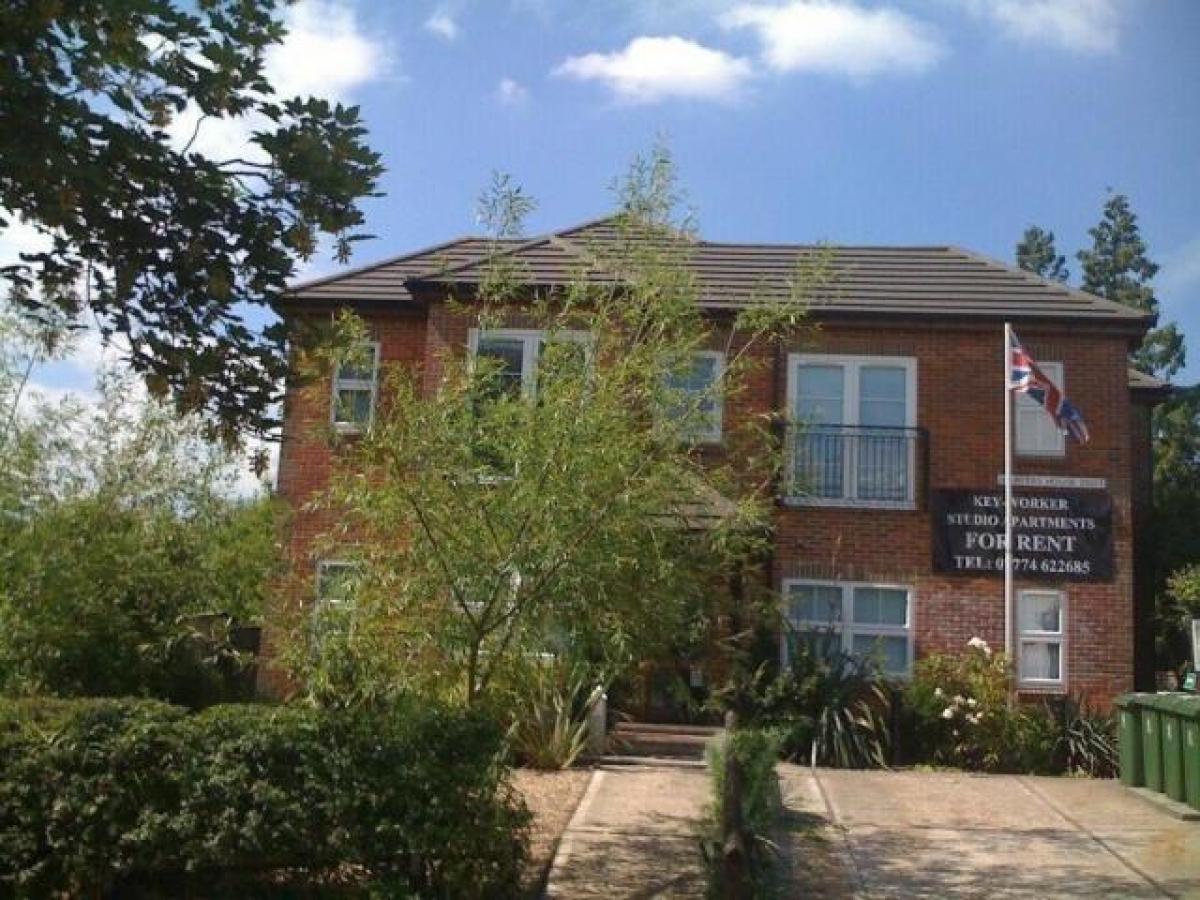 Picture of Apartment For Rent in Watford, Hertfordshire, United Kingdom