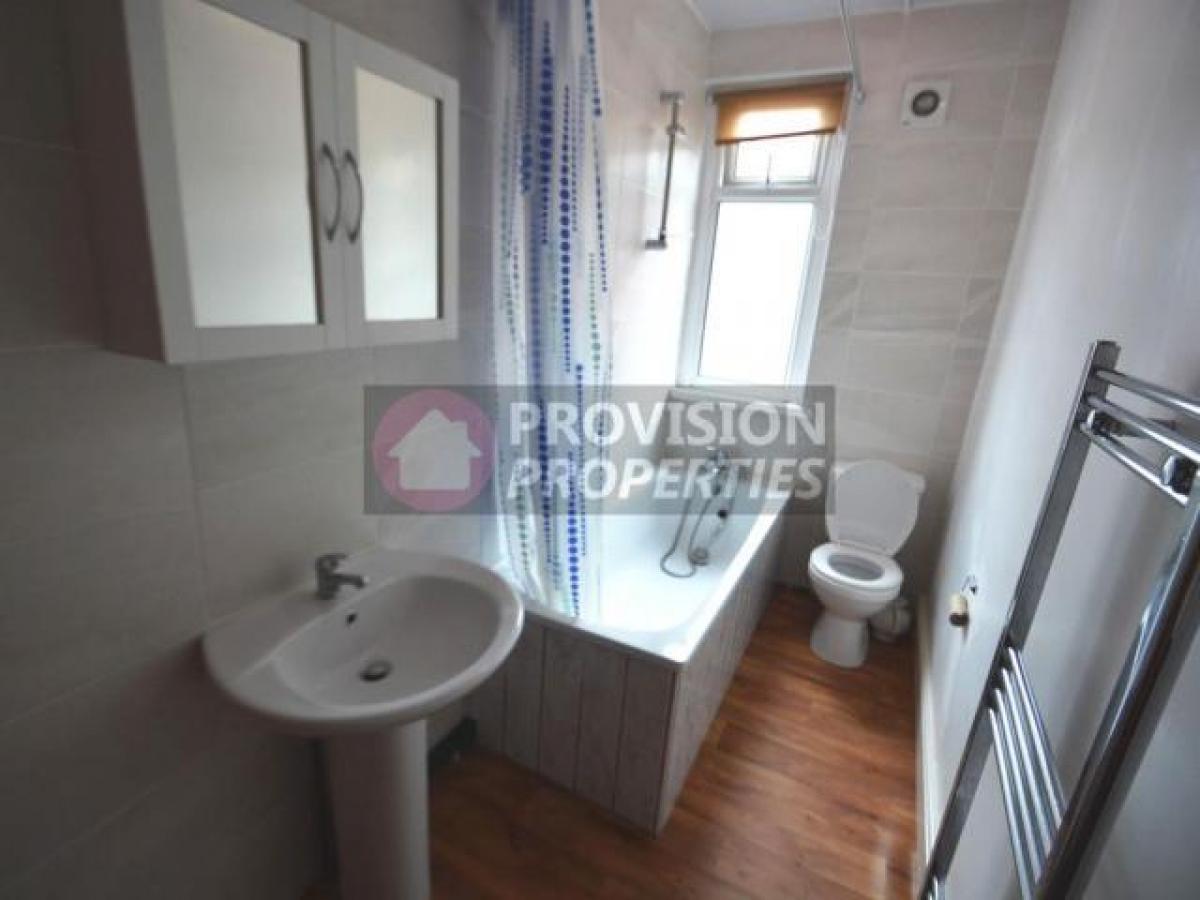 Picture of Home For Rent in Leeds, West Yorkshire, United Kingdom