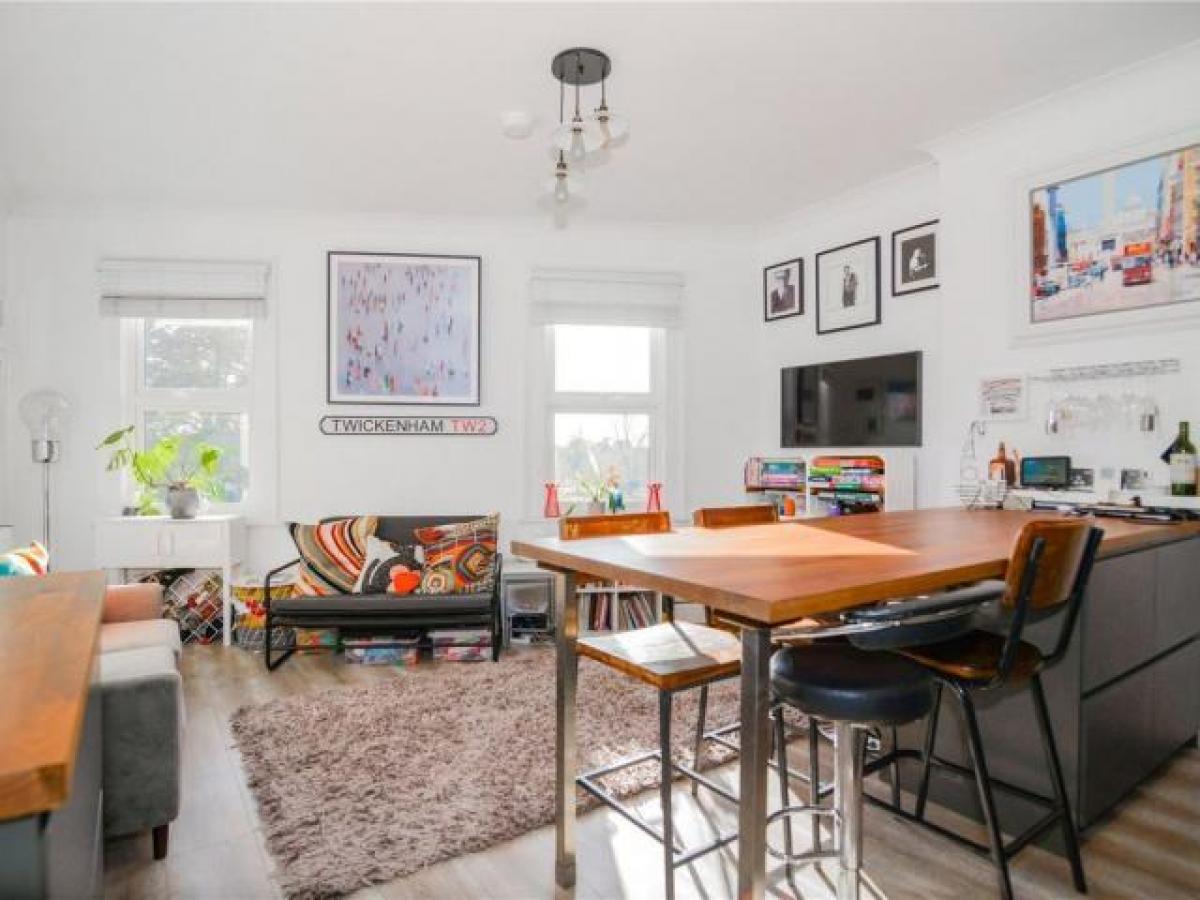 Picture of Apartment For Rent in Twickenham, Greater London, United Kingdom