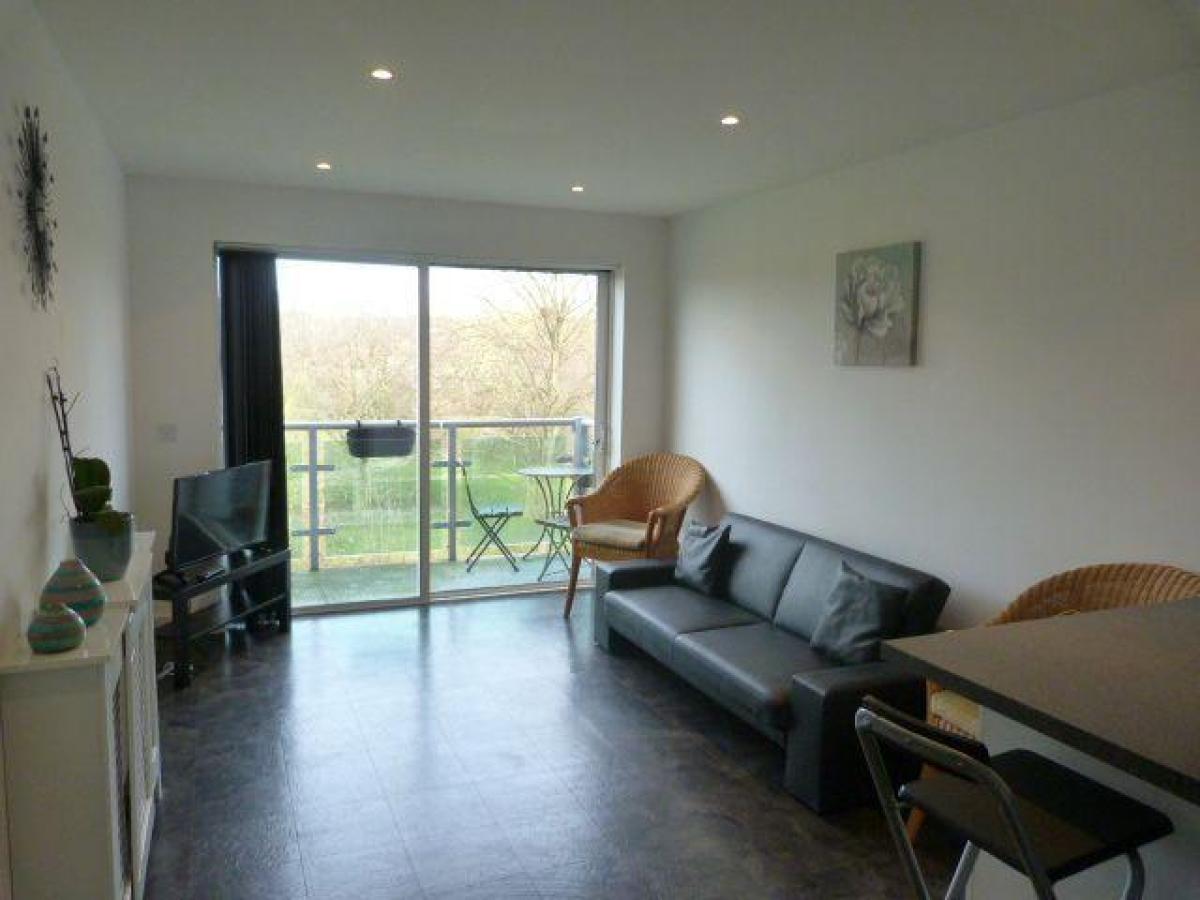 Picture of Apartment For Rent in Bromley, Greater London, United Kingdom