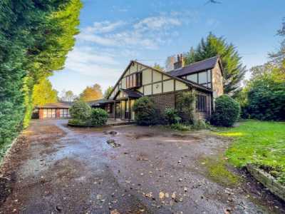 Home For Rent in Wilmslow, United Kingdom