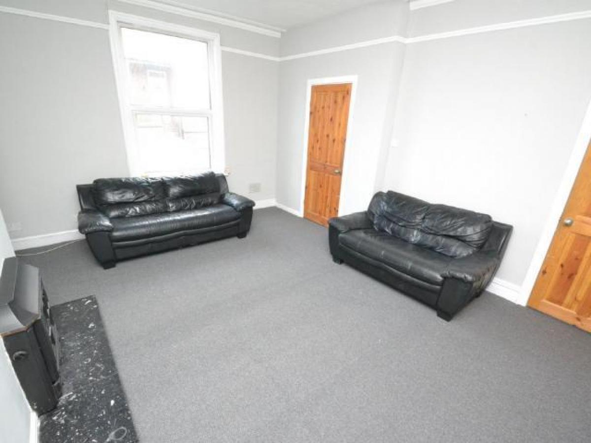 Picture of Home For Rent in Leeds, West Yorkshire, United Kingdom
