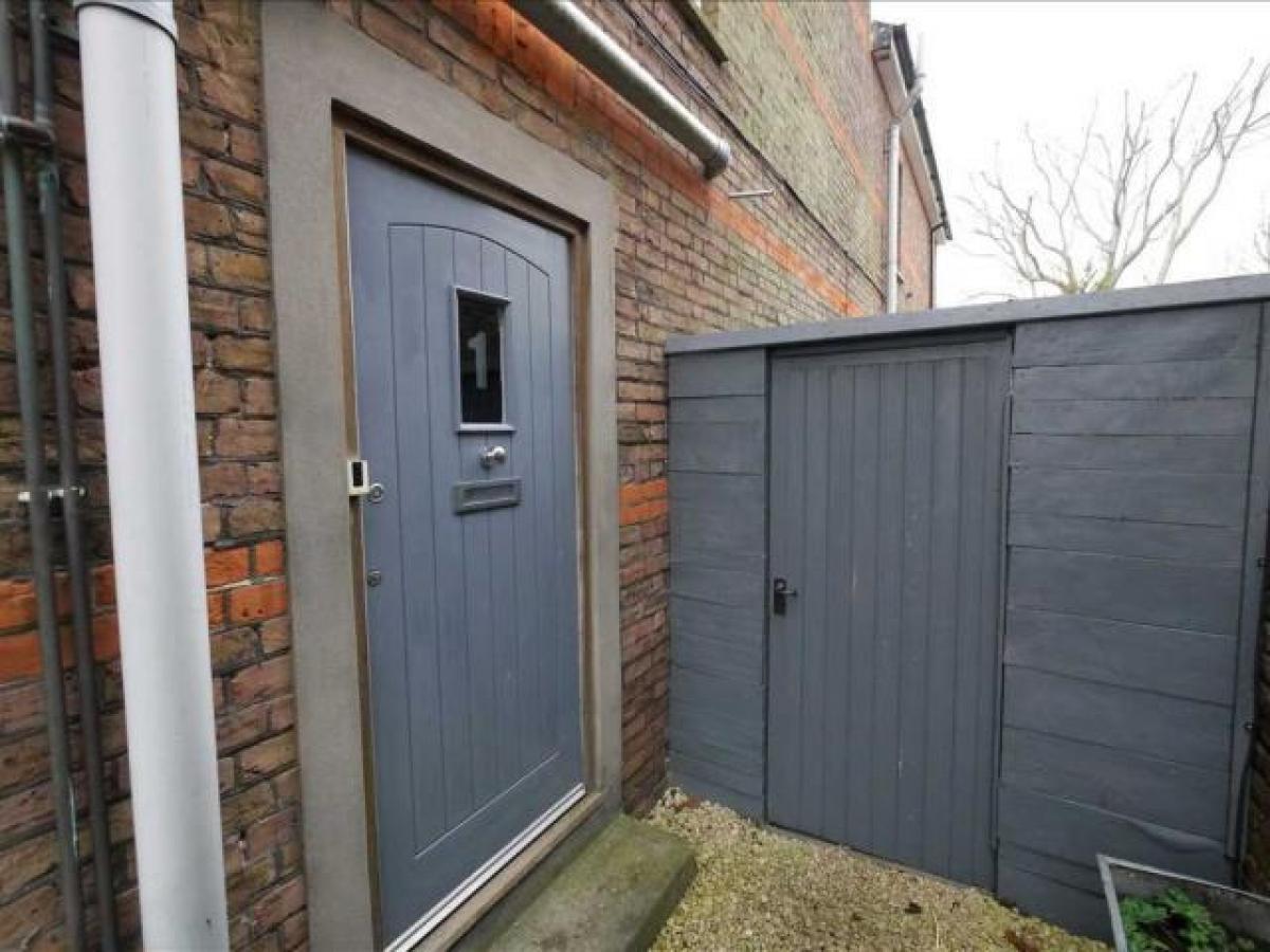 Picture of Apartment For Rent in Worthing, West Sussex, United Kingdom