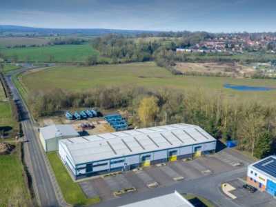 Industrial For Rent in Aylesbury, United Kingdom
