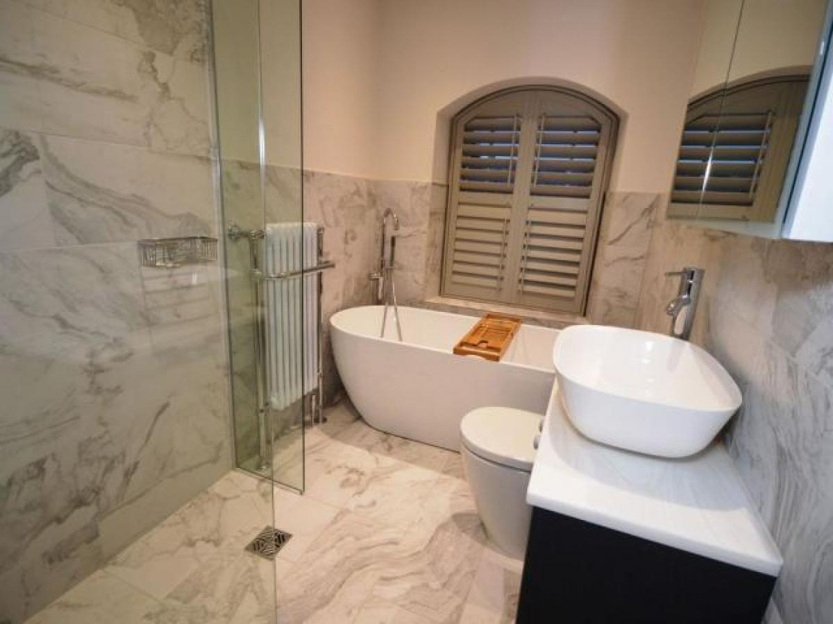 Picture of Apartment For Rent in Cirencester, Gloucestershire, United Kingdom