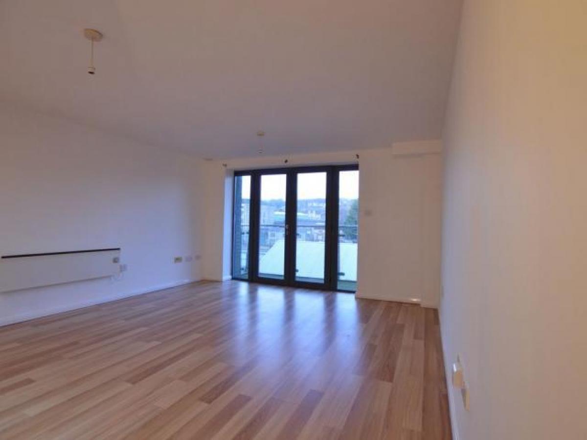 Picture of Apartment For Rent in Huddersfield, West Yorkshire, United Kingdom