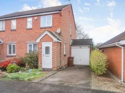 Home For Rent in Chatham, United Kingdom