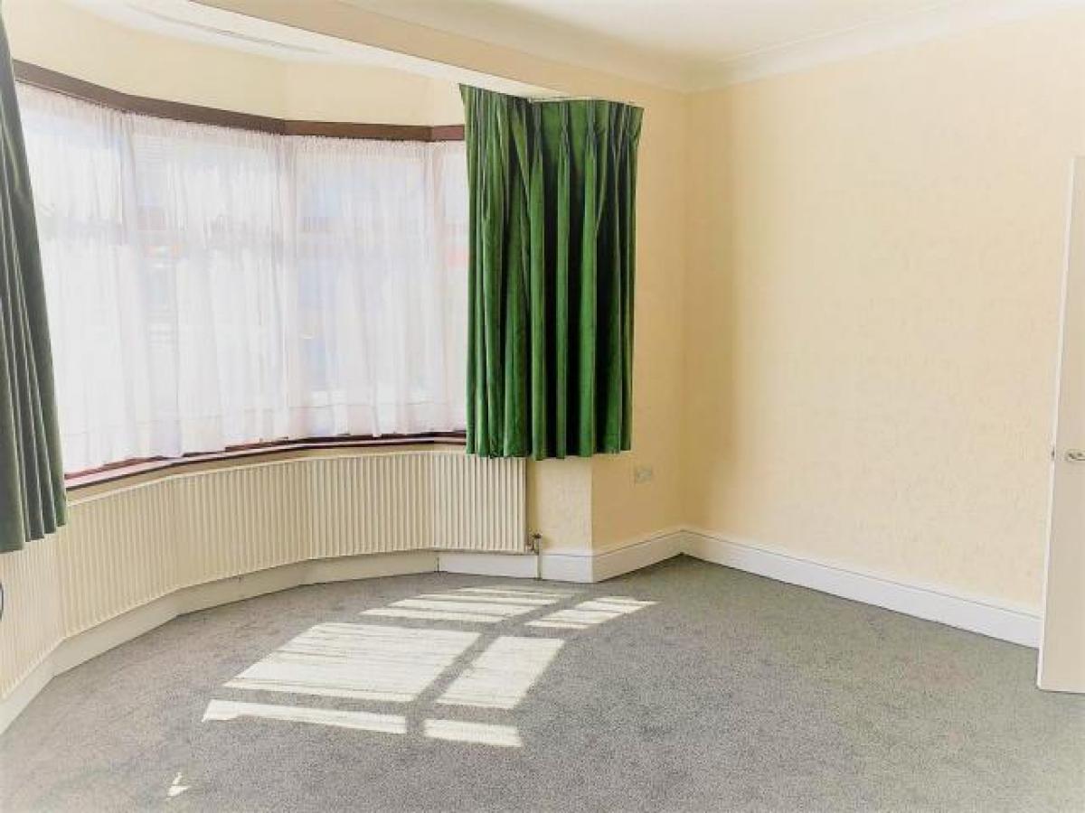 Picture of Home For Rent in Ilford, Greater London, United Kingdom
