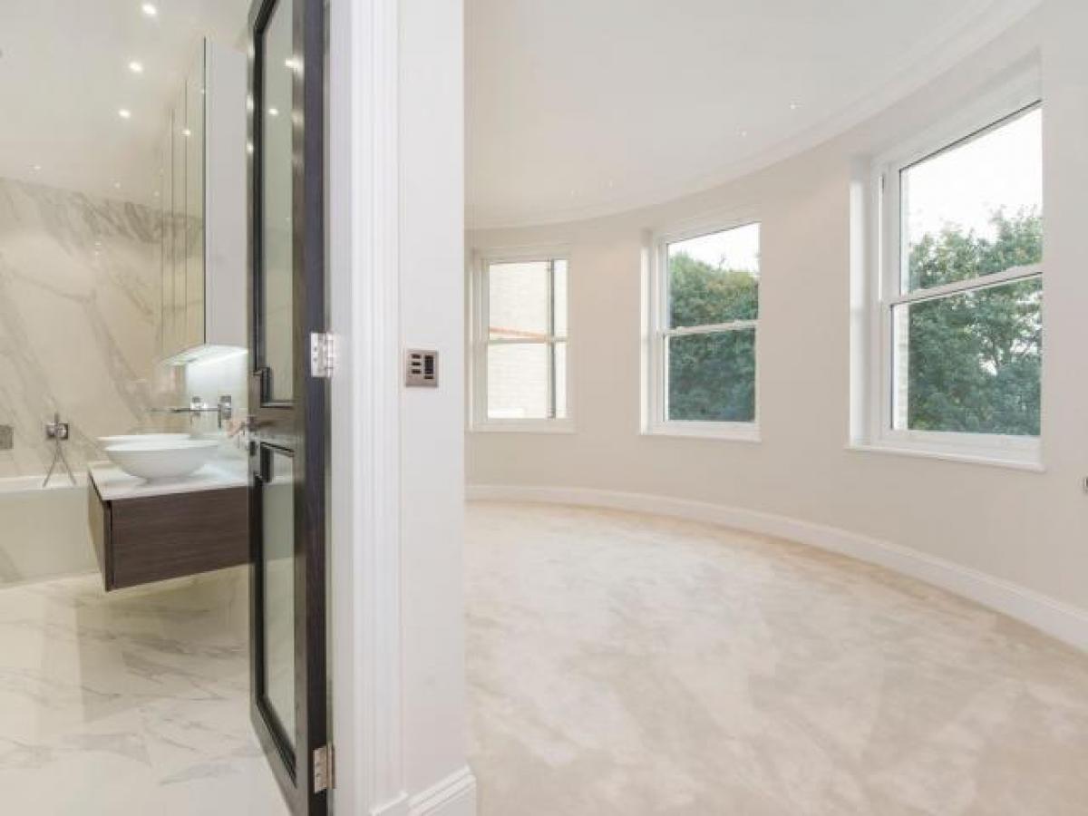 Picture of Apartment For Rent in London, Greater London, United Kingdom