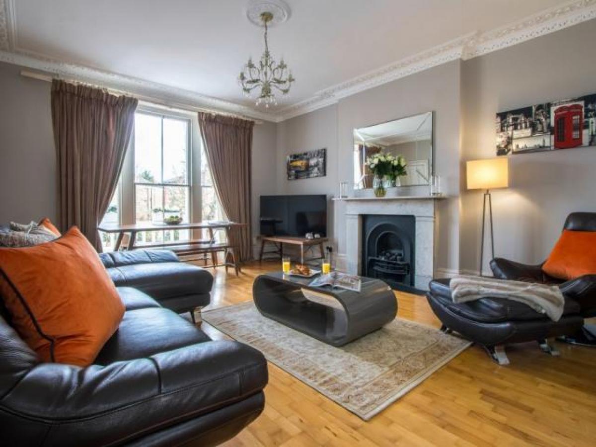 Picture of Apartment For Rent in Twickenham, Greater London, United Kingdom