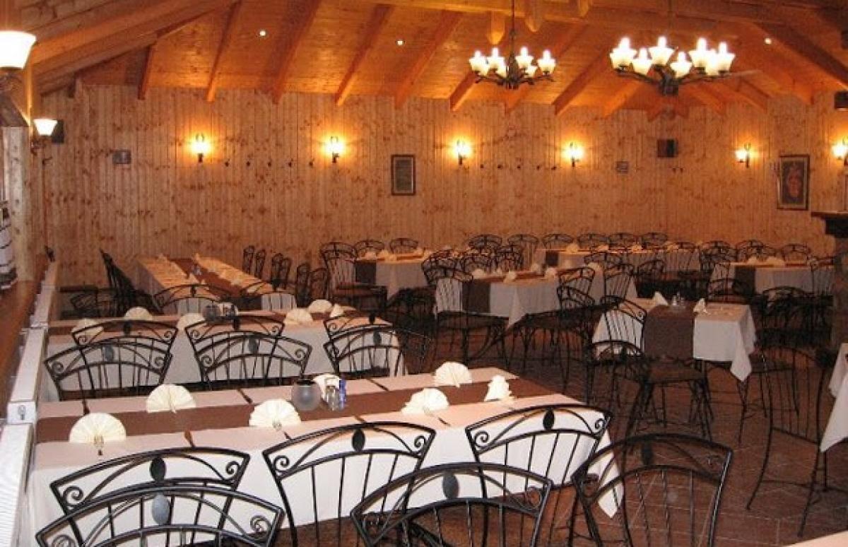 Picture of Retail For Sale in Paks, Tolna, Hungary