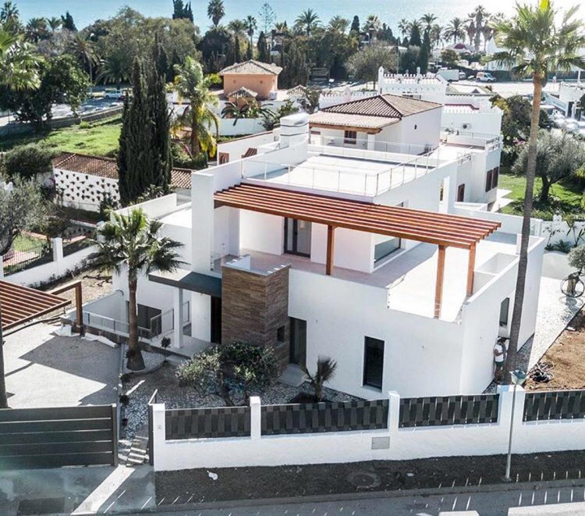 Picture of Villa For Sale in Marbella, Malaga, Spain
