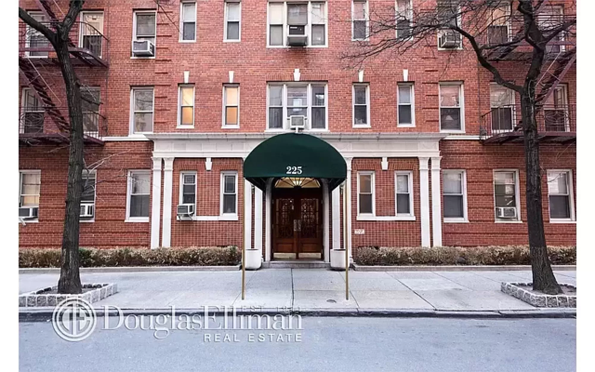 Picture of Apartment For Sale in New York City, New York, United States