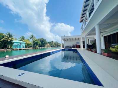 Vacation Home For Sale in Placencia, Belize