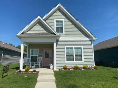 Home For Sale in Jeffersonville, Indiana