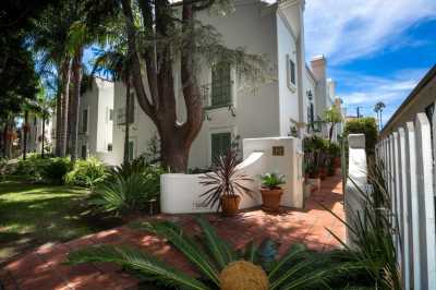 Townhome For Rent in Santa Monica, California