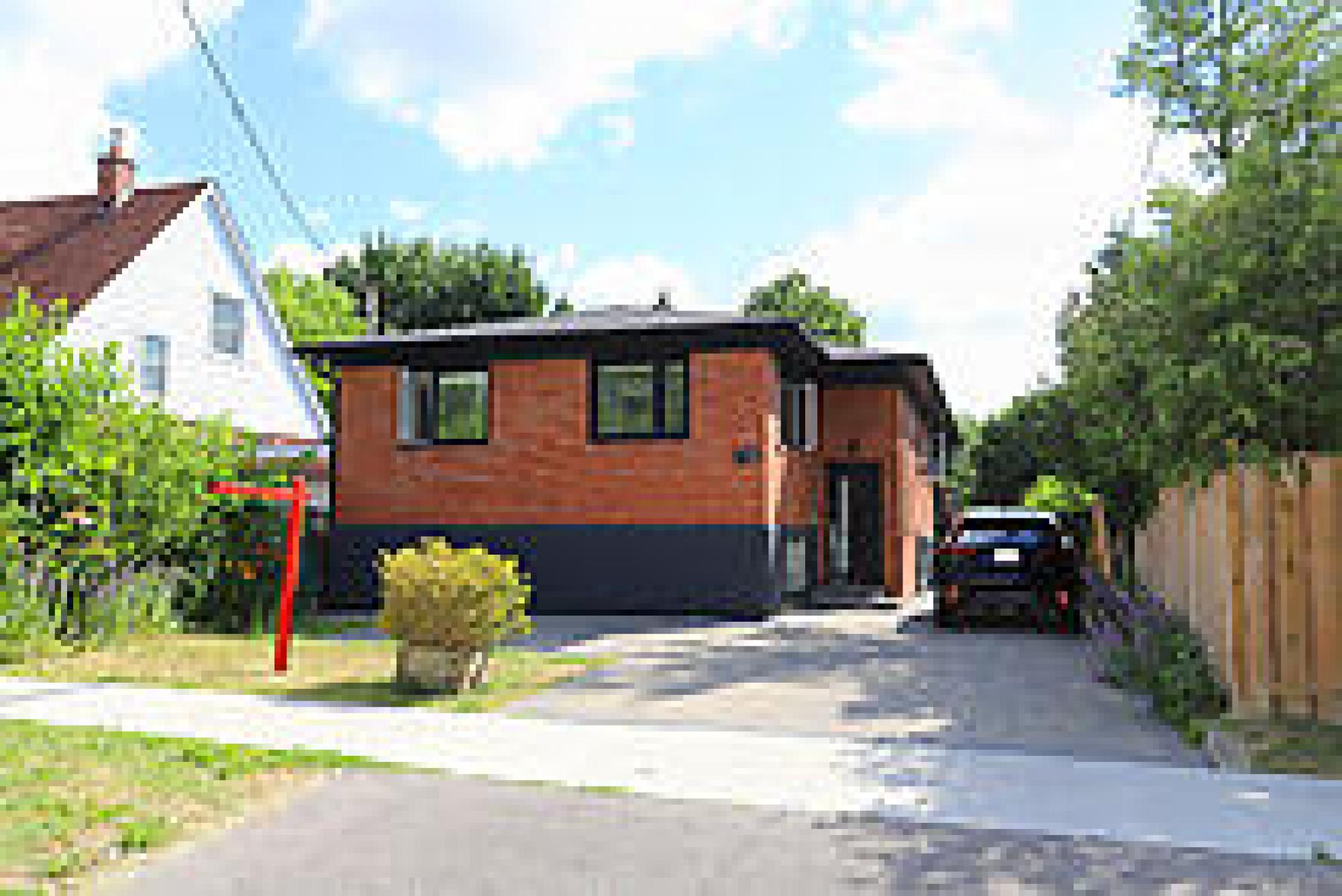 Picture of Home For Sale in Toronto, Ontario, Canada