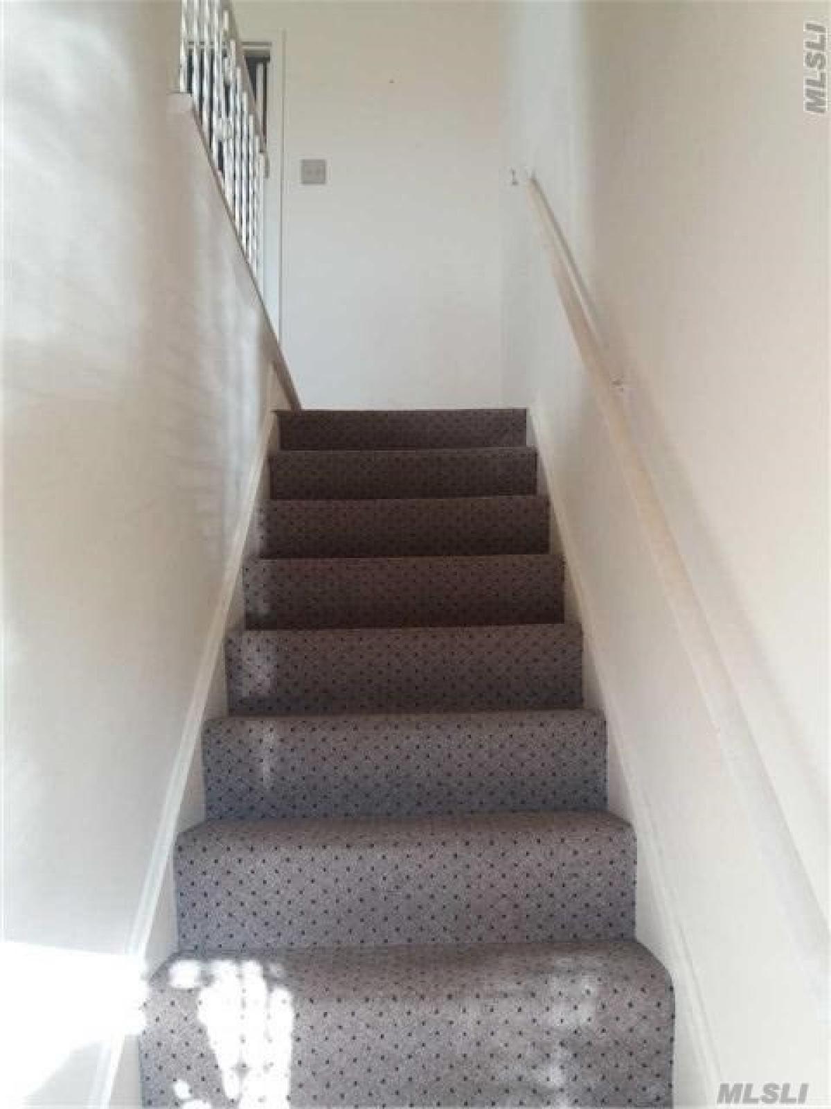 Picture of Apartment For Sale in Bayside, New York, United States