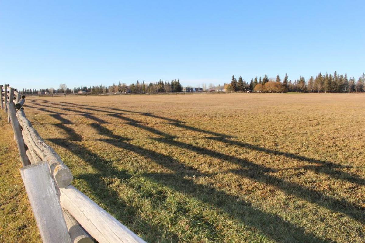 Picture of Apartment Building For Sale in Leduc County, Alberta, Canada