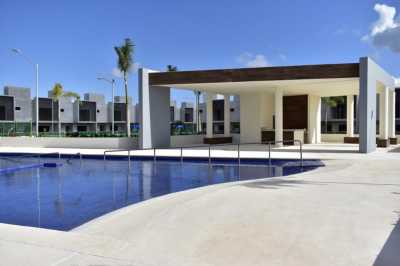 Home For Sale in Cancun, Mexico