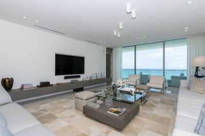 Condo For Sale in Bal Harbour, Florida