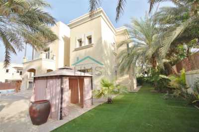 Villa For Sale in Emirates Hills, United Arab Emirates