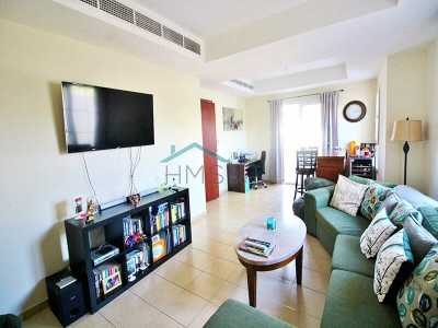 Villa For Sale in The Lakes, United Arab Emirates