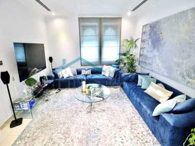 Villa For Sale in Jumeirah Park, United Arab Emirates