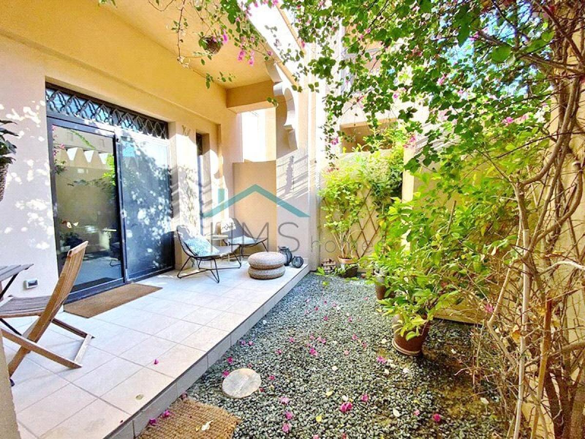 Picture of Apartment For Sale in Old Town, Dubai, United Arab Emirates