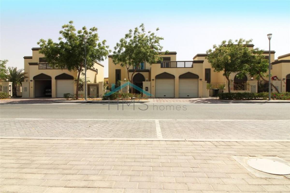 Picture of Villa For Rent in Jumeirah Park, Dubai, United Arab Emirates