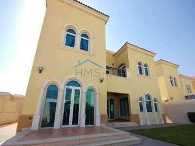 Villa For Sale in Jumeirah Park, United Arab Emirates