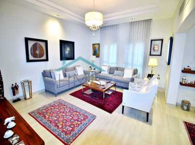 Villa For Sale in The Lakes, United Arab Emirates