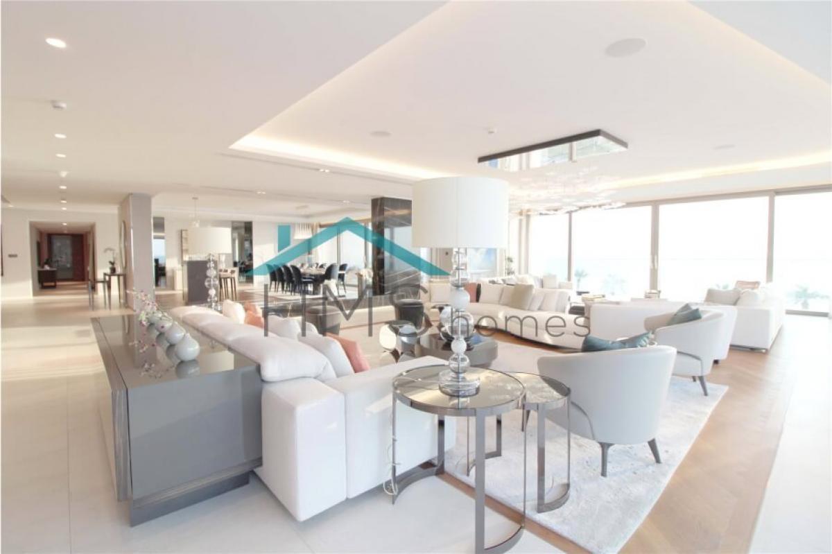 Picture of Home For Sale in The Palm Jumeirah, Dubai, United Arab Emirates