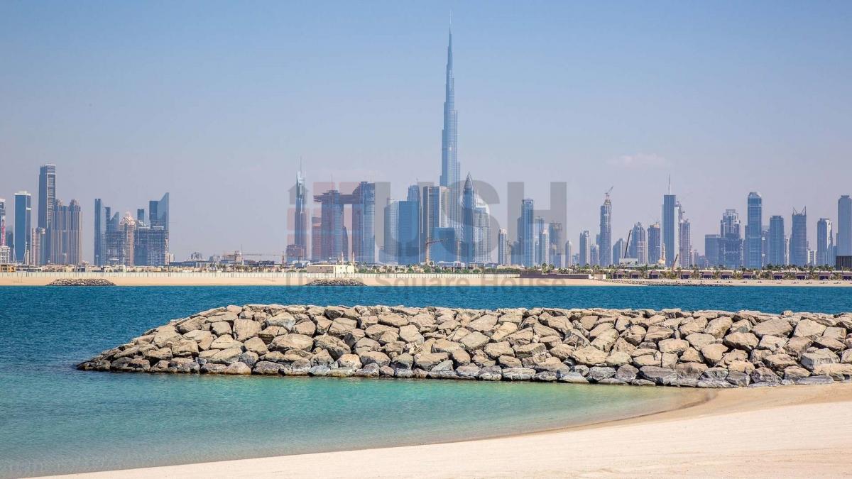 Picture of Residential Lots For Sale in Jumeirah, Dubai, United Arab Emirates