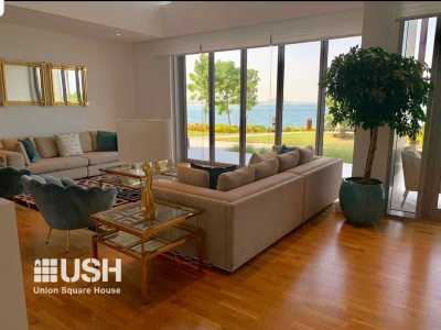 Home For Sale in Bluewaters, United Arab Emirates