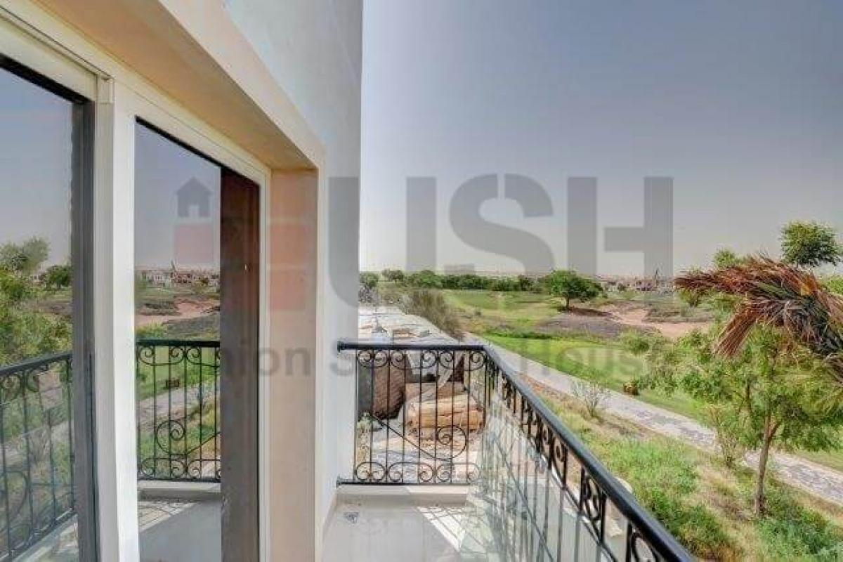 Picture of Home For Sale in Jumeirah Golf Estates, Dubai, United Arab Emirates
