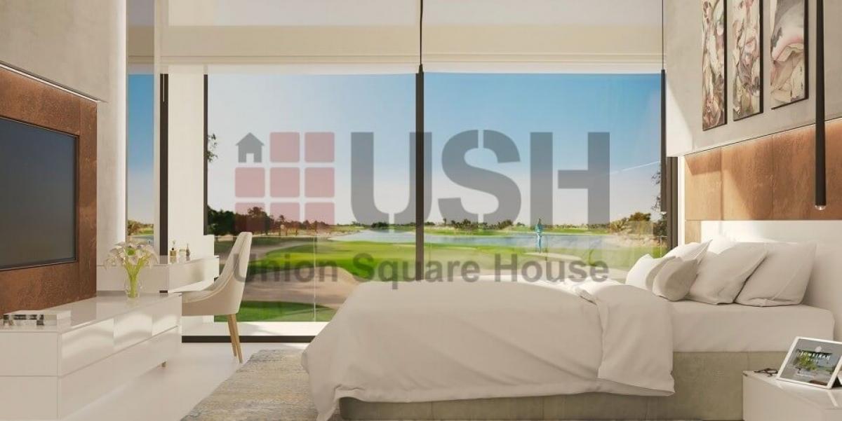 Picture of Villa For Sale in Jumeirah Golf Estates, Dubai, United Arab Emirates