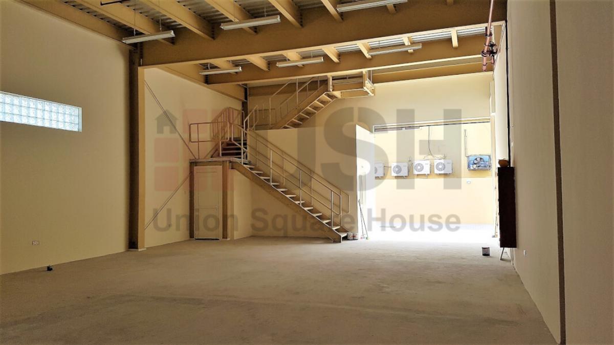 Picture of Home For Rent in Ras Al Khor, Dubai, United Arab Emirates