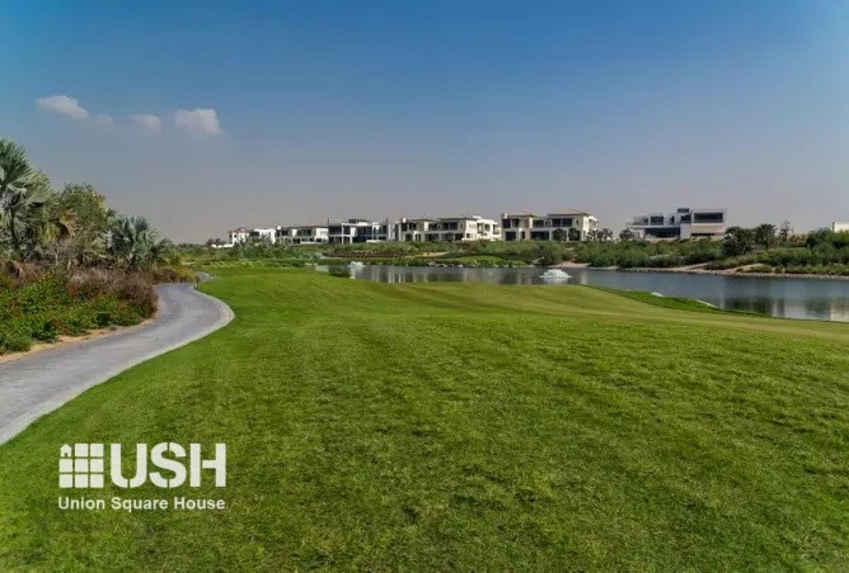 Picture of Residential Lots For Sale in Dubai Hills Estate, Dubai, United Arab Emirates